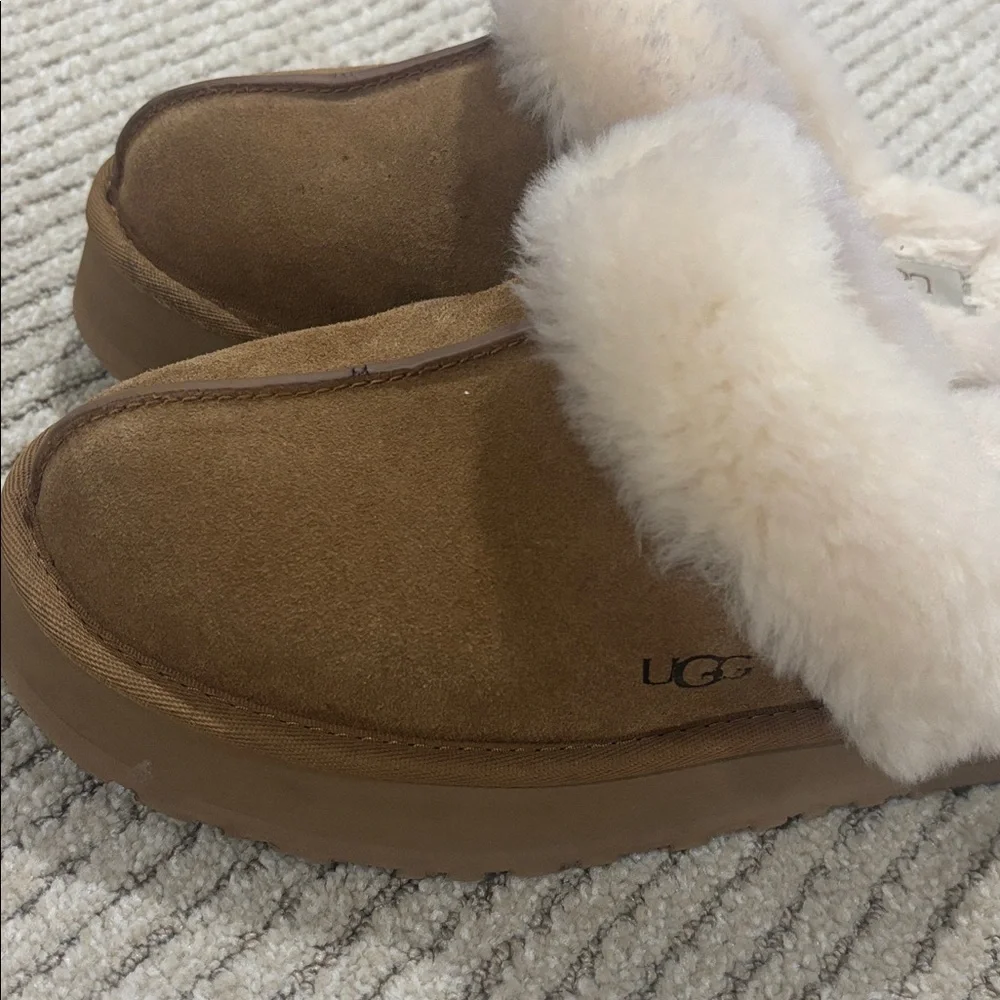 Platform Ugg Slippers - Picture 5 of 5